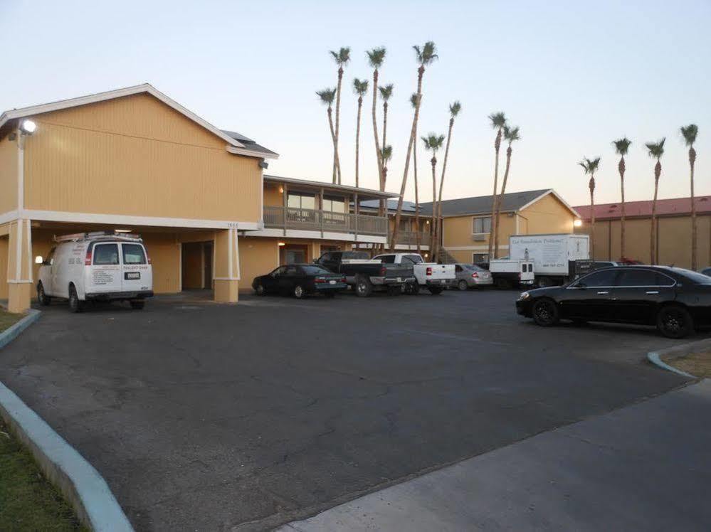 Super 8 By Wyndham El Centro Motel Exterior foto